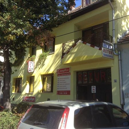 Agria Retur Vendeghaz Hotel Eger Luaran gambar