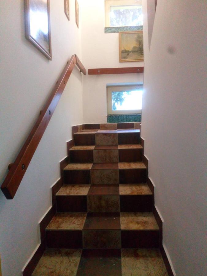 Agria Retur Vendeghaz Hotel Eger Luaran gambar