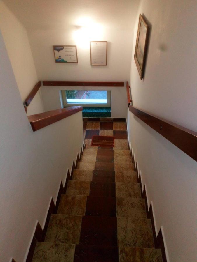Agria Retur Vendeghaz Hotel Eger Luaran gambar