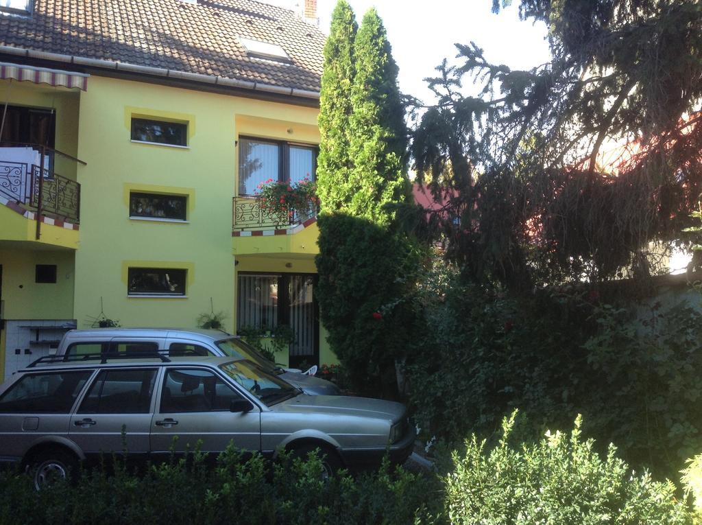 Agria Retur Vendeghaz Hotel Eger Luaran gambar