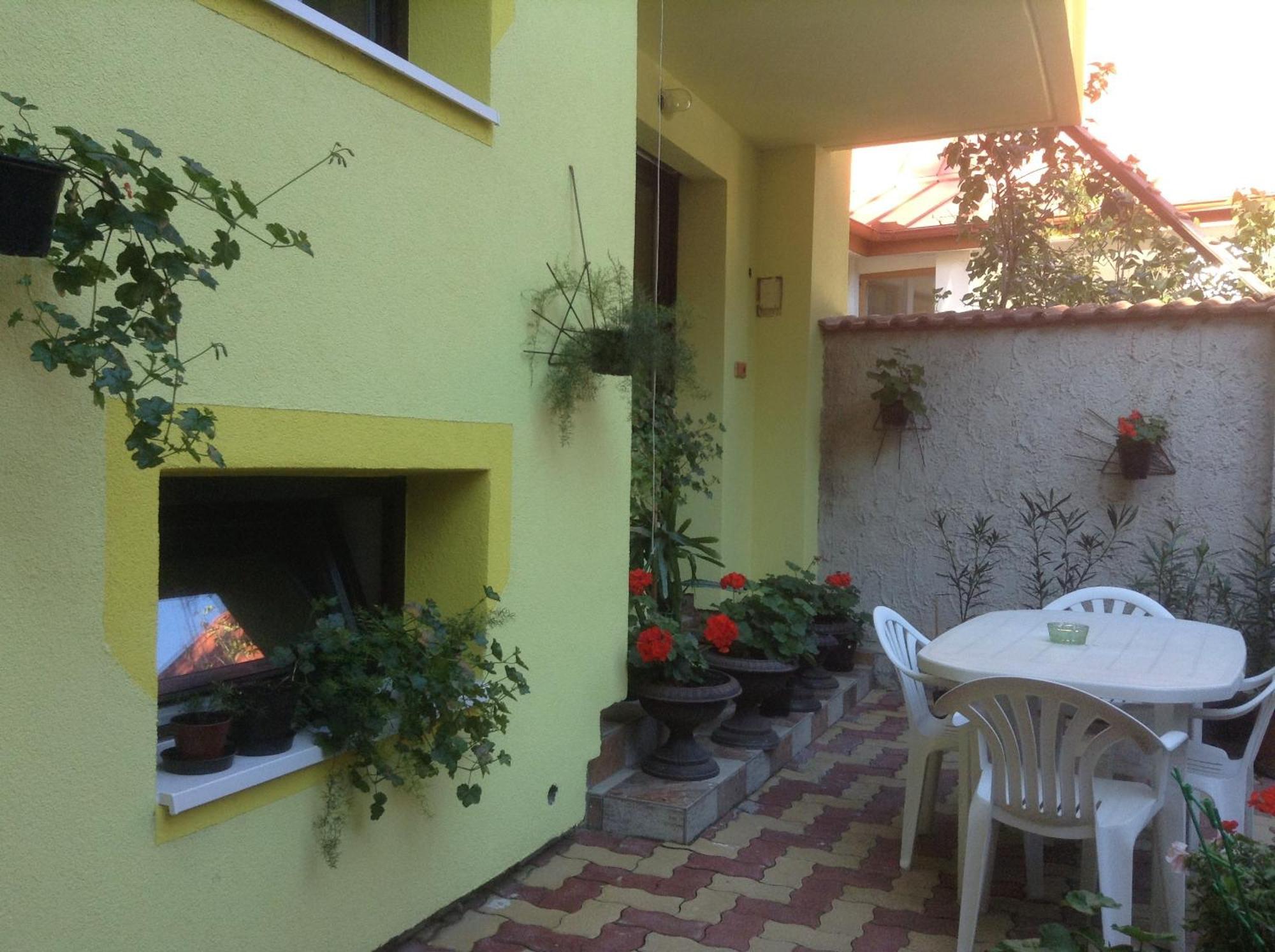 Agria Retur Vendeghaz Hotel Eger Luaran gambar